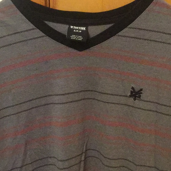 Men’s Zoo York V-Neck T-Shirt size Small - Picture 2 of 3